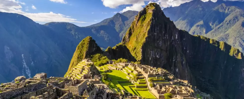 Explorando Perú <br> desde Medellín 2022
