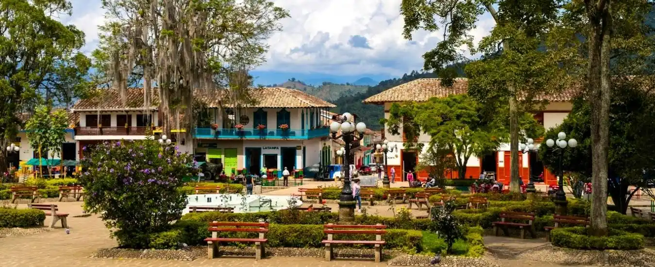 Tour Cultural a Jardín