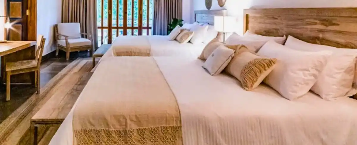 Habitación Doble Queen con Balcón Casa Jacaranda