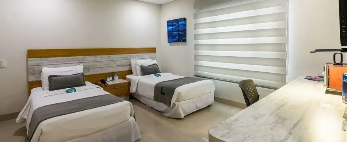 Habitación Twin y Triple Hotel Lincoln Medellín