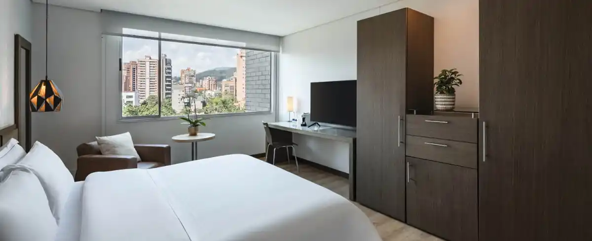 Habitación estándar queen hotel poblado alejandría