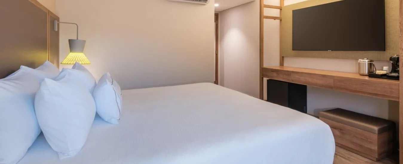 Habitación estándar con cama King en Fairfield by Marriott Medellín Sabaneta