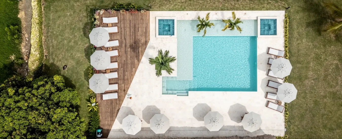 Piscina y jacuzzis en Fina Estampa Country Hotel