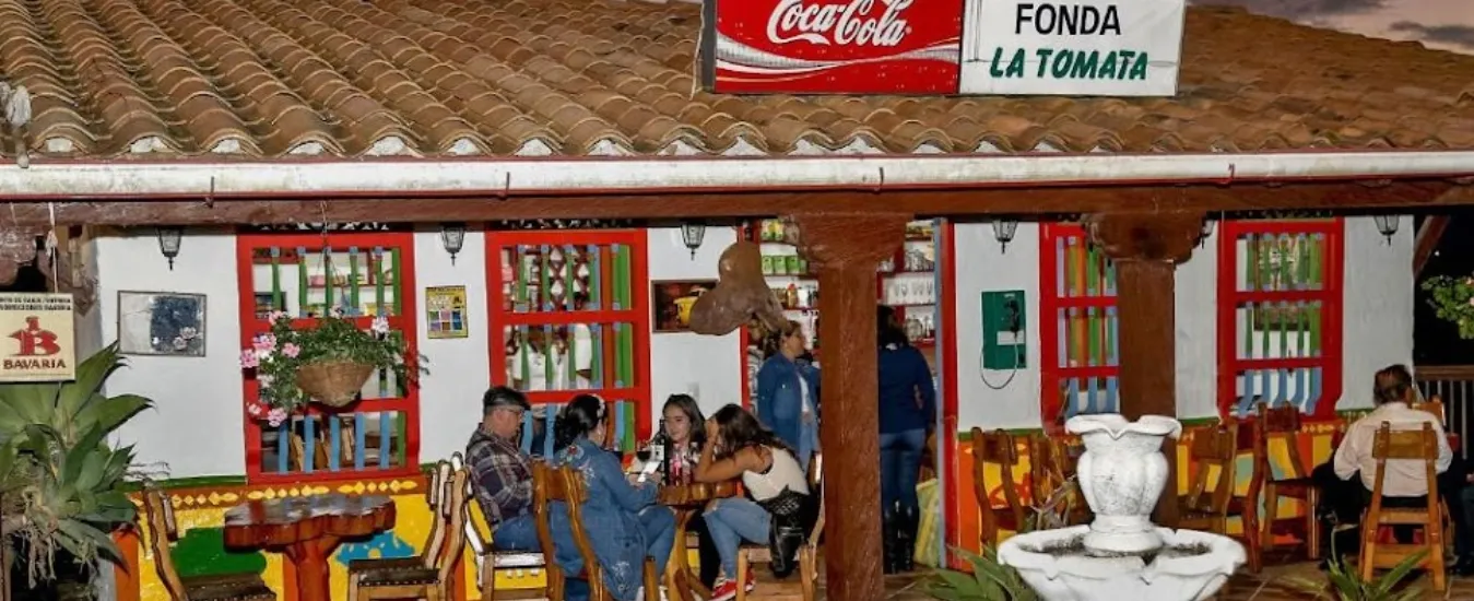 Fonda antioqueña La Tomata en Hotel Zócalo Campestre