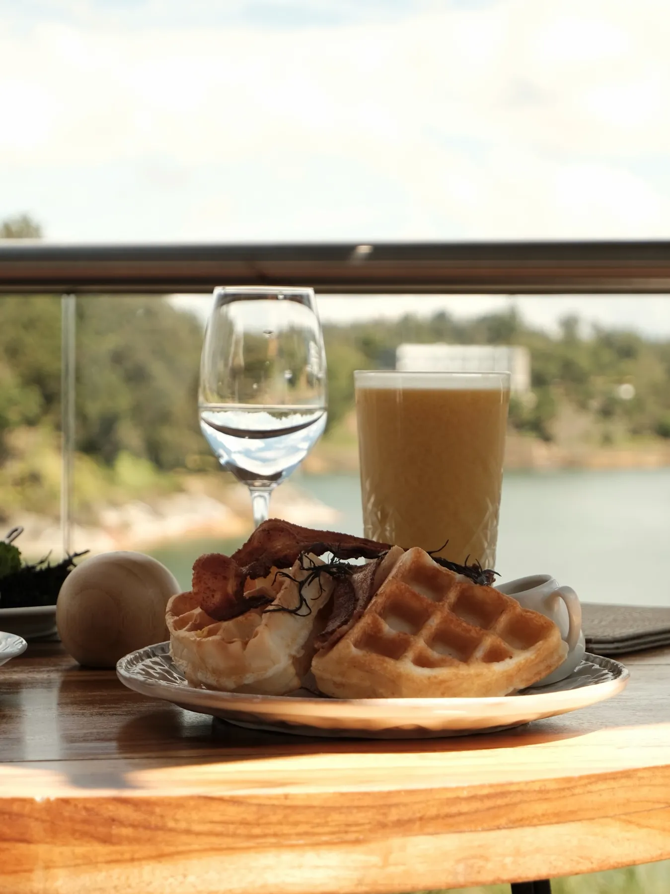 Gastronomía y restaurante Epicurian en Tau House