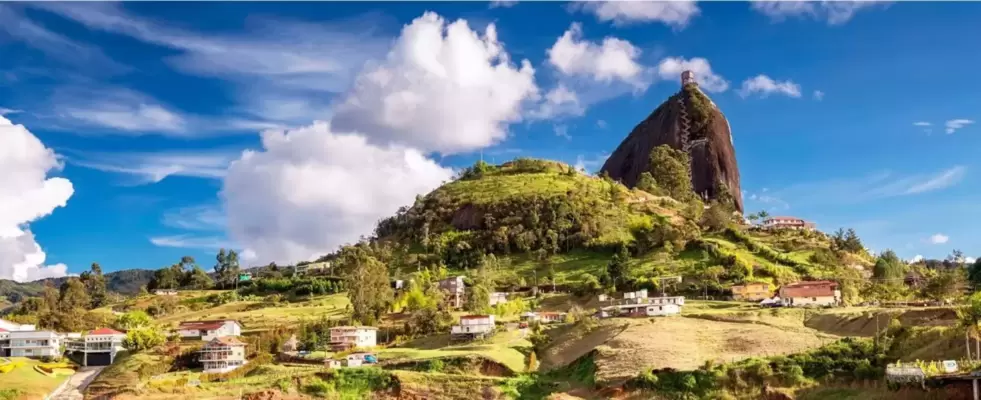 Imagen de Tour a Guatapé y El Peñol <br>desde Medellín